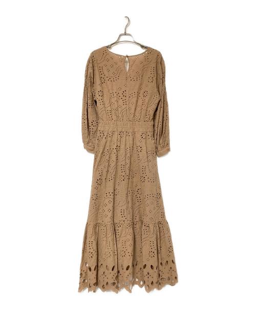 Mystrada（マイストラーダ）Mystrada (マイストラーダ) カットワークティアードワンピース ベージュ サイズ:36の古着・服飾アイテム