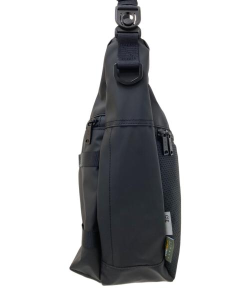 CIE（シー）CIE (シー) GRID3 SHOULDERBAG ブラックの古着・服飾アイテム