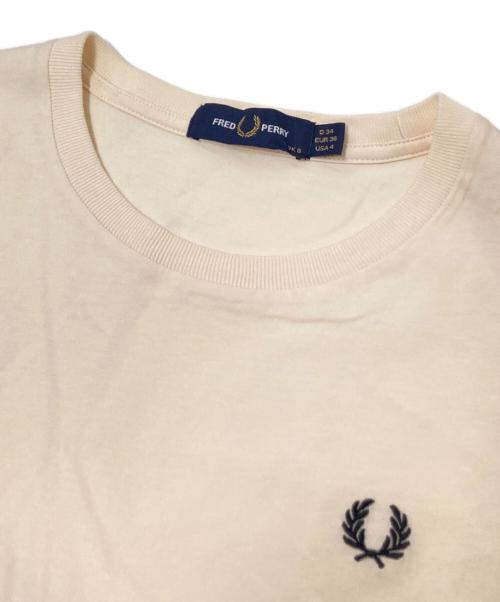 FRED PERRY（フレッドペリー）FRED PERRY (フレッドペリー) Tシャツ ベージュ サイズ:US:4の古着・服飾アイテム