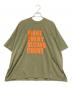 AMBERGLEAM（アンバーグリーム）の古着「ロゴTシャツ」｜オリーブ×オレンジ