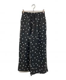 JOURNAL STANDARD relume（ジャーナルスタンダード レリューム）の古着「ランダムドットギャザーワイドパンツ」｜ブラック×ホワイト