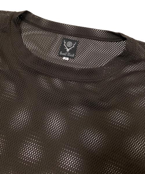 South2 West8（サウスツー ウエストエイト）South2 West8 (サウスツー ウエストエイト) S.S. CREW NECK MESH SHIRT ブラウン サイズ:Sの古着・服飾アイテム