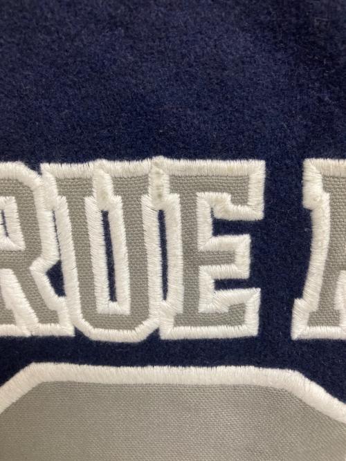 TRUE RELIGION（トゥルー レリジョン）TRUE RELIGION (トゥルー レリジョン) スタジャン グレー×ネイビー サイズ:Lの古着・服飾アイテム