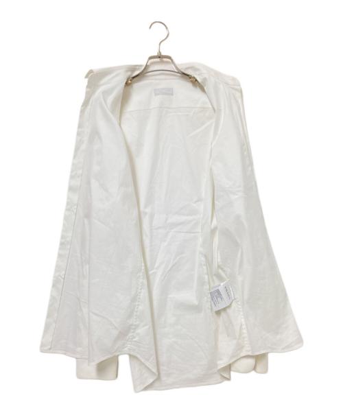 PRADA（プラダ）PRADA (プラダ) フロントロゴパッチ付きシャツ ホワイト サイズ:41/16の古着・服飾アイテム