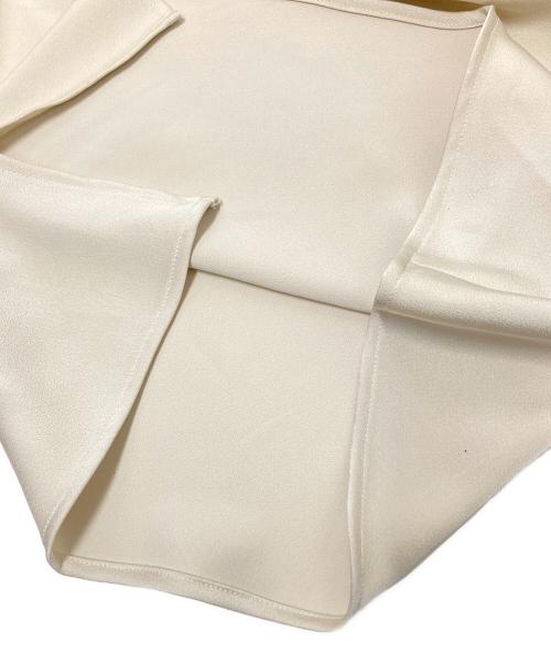 CLANE（クラネ）CLANE (クラネ) SATIN DRAPE TOPS ベージュ サイズ:1の古着・服飾アイテム