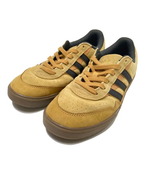 adidas（アディダス）adidas (アディダス) ローカットスニーカー ベージュ サイズ:28.0cmの古着・服飾アイテム