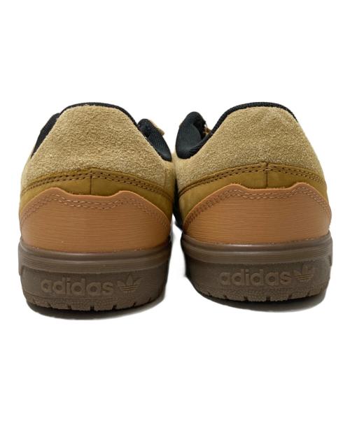 adidas（アディダス）adidas (アディダス) ローカットスニーカー ベージュ サイズ:28.0cmの古着・服飾アイテム