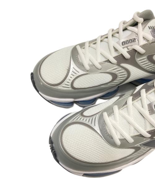 NEW BALANCE（ニューバランス）NEW BALANCE (ニューバランス) ローカットスニーカー グレー×ホワイト サイズ:28.0cm 未使用品の古着・服飾アイテム