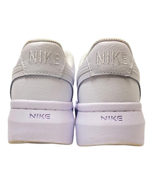 NIKE（ナイキ）NIKE (ナイキ) ローカットスニーカー ホワイト サイズ:25.5㎝の古着・服飾アイテム