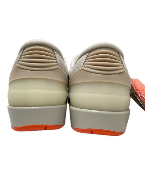NIKE（ナイキ）NIKE (ナイキ) Shelflife (シェルフライフ) ローカットスニーカー オレンジ×ホワイト サイズ:27.5cm 未使用品の古着・服飾アイテム