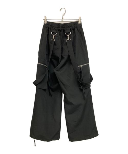 LILL（リル）LILL (リル) ルーズシルエットハイウエストサスペンダーZIPポケットデニムカーゴパンツ ブラック サイズ:Mの古着・服飾アイテム