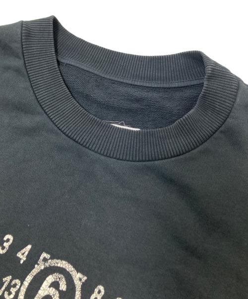 MM6 Maison Margiela（エムエムシックスメゾンマルジェラ）MM6 Maison Margiela (エムエムシックスメゾンマルジェラ) ロゴプリント クルーネックスウェット ブラック サイズ:Lの古着・服飾アイテム