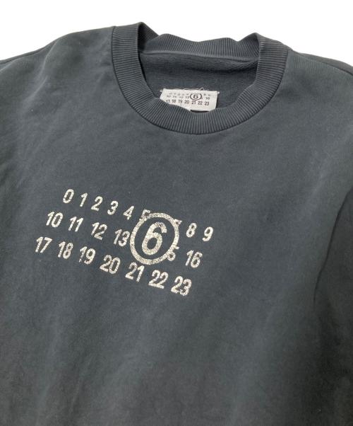 MM6 Maison Margiela（エムエムシックスメゾンマルジェラ）MM6 Maison Margiela (エムエムシックスメゾンマルジェラ) ロゴプリント クルーネックスウェット ブラック サイズ:Lの古着・服飾アイテム