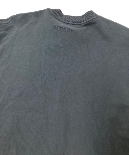 MM6 Maison Margiela（エムエムシックスメゾンマルジェラ）MM6 Maison Margiela (エムエムシックスメゾンマルジェラ) ロゴプリント クルーネックスウェット ブラック サイズ:Lの古着・服飾アイテム