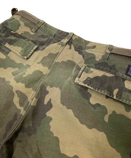 stussy（ステューシー）stussy (ステューシー) カモ柄カーゴパンツ ベージュ×グリーン サイズ:32の古着・服飾アイテム