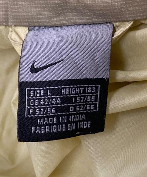 NIKE（ナイキ）NIKE (ナイキ) PRIMALOFT 素材切替中綿ジャケット ベージュ サイズ:Lの古着・服飾アイテム