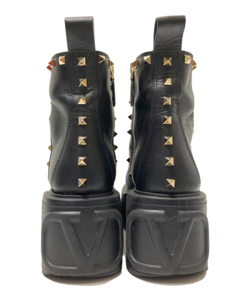 VALENTINO（ヴァレンティノ）VALENTINO (ヴァレンティノ) ユニークフォーム ロックスタッズブーツ ブラック サイズ:38 1/2の古着・服飾アイテム