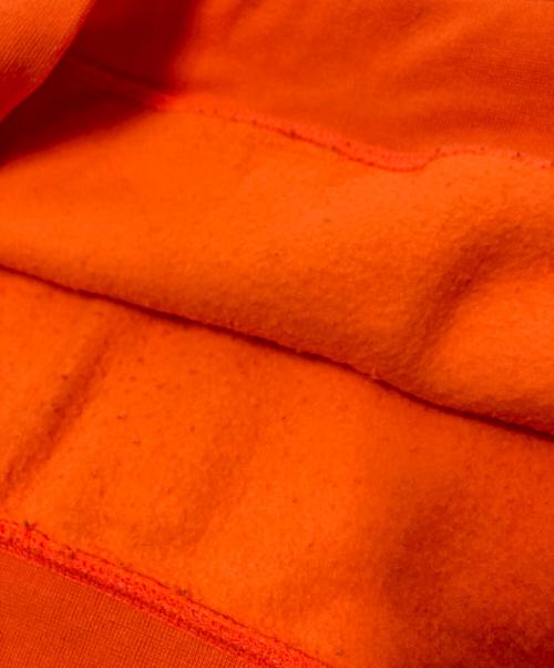 CarHartt（カーハート）CarHartt (カーハート) プルオーバーパーカー オレンジ サイズ: Lの古着・服飾アイテム