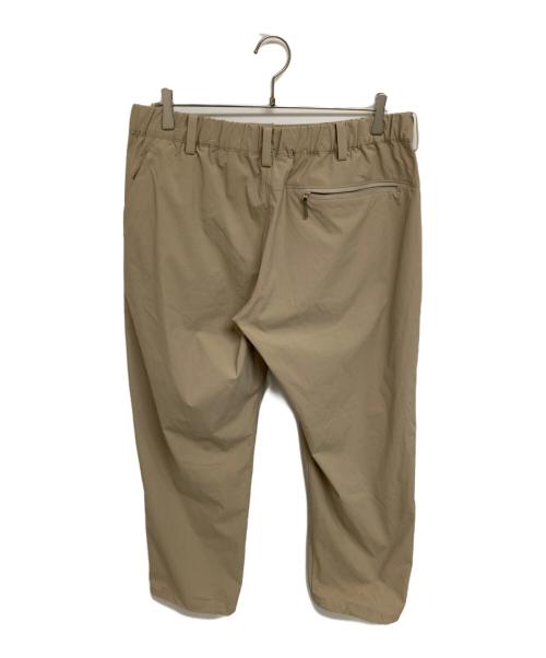DESCENTE ALLTERRAIN（デザイント オルテライン）DESCENTE ALLTERRAIN (デザイント オルテライン) コーデュラストレッチレギュラーパンツ ベージュ サイズ:Oの古着・服飾アイテム