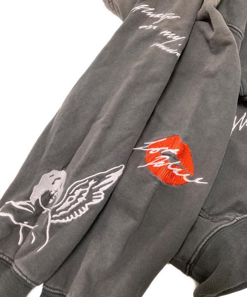 PALACE（パレス）PALACE (パレス) love letter hood グレー サイズ:Sの古着・服飾アイテム