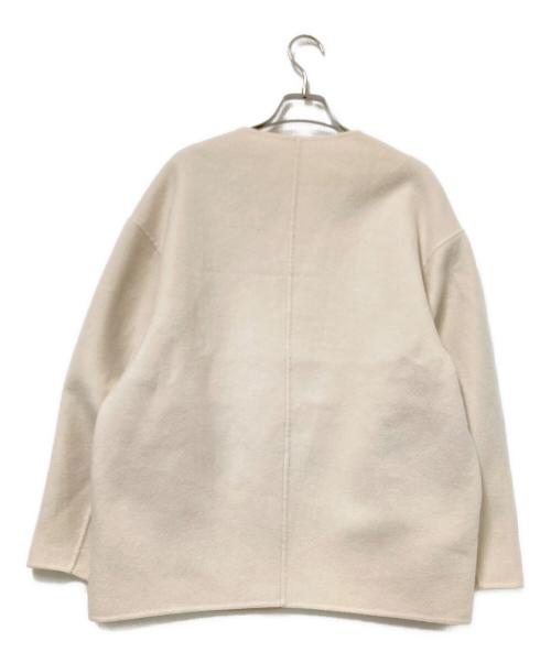 23区（ニジュウサンク）23区 (ニジュウサンク) MANTECOリバー ショート コート アイボリー サイズ:36の古着・服飾アイテム