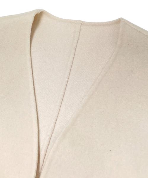 23区（ニジュウサンク）23区 (ニジュウサンク) MANTECOリバー ショート コート アイボリー サイズ:36の古着・服飾アイテム