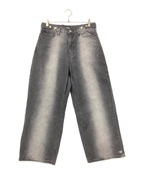 X-LARGE（エクストララージ）X-LARGE (エクストララージ) FADED BAGGY DENIM PANTS グレー サイズ:32の古着・服飾アイテム