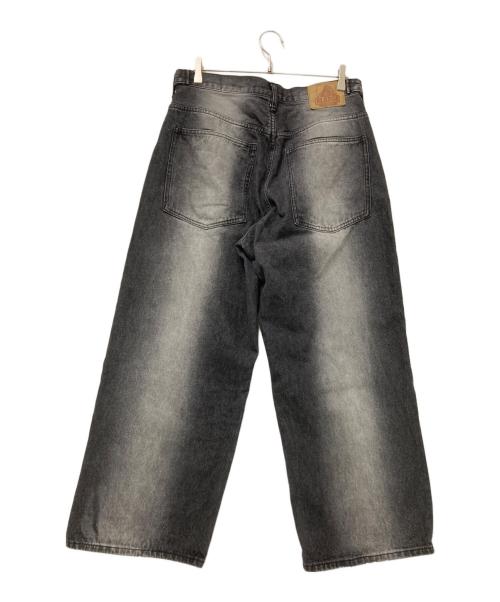 X-LARGE（エクストララージ）X-LARGE (エクストララージ) FADED BAGGY DENIM PANTS グレー サイズ:32の古着・服飾アイテム