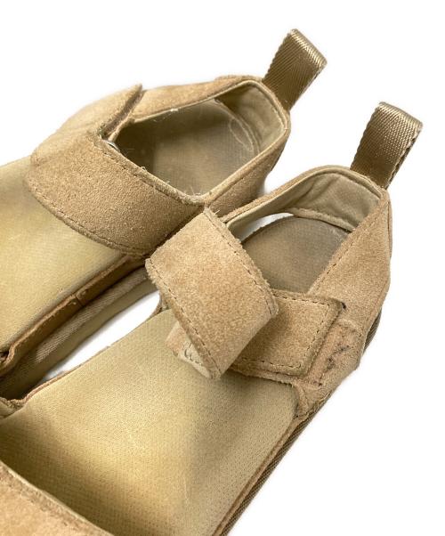 UGG（アグ）UGG (アグ) アンクルストラップサンダル ベージュ サイズ:24.0㎝の古着・服飾アイテム
