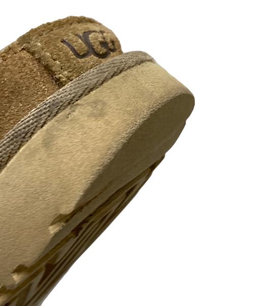 UGG（アグ）UGG (アグ) アンクルストラップサンダル ベージュ サイズ:24.0㎝の古着・服飾アイテム