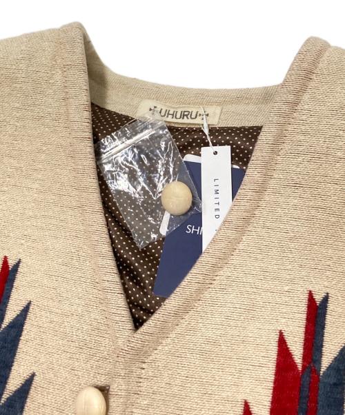 CHURU（チュル）CHURU (チュル) SHIPS (シップス) ジャカード ベスト ベージュ サイズ:ONE 未使用品の古着・服飾アイテム