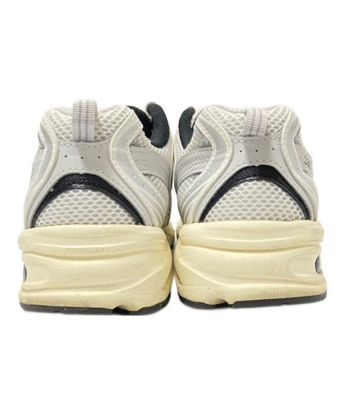NEW BALANCE（ニューバランス）NEW BALANCE (ニューバランス) 530ローカットスニーカー ホワイト サイズ:26.5cmの古着・服飾アイテム