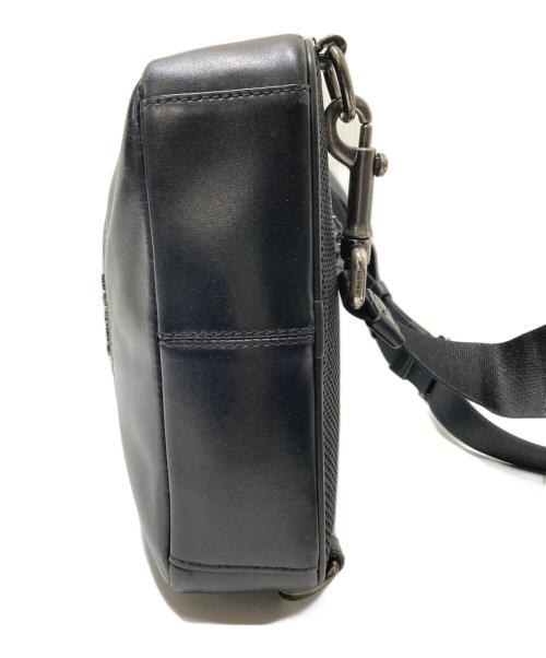 COACH（コーチ）COACH (コーチ) ボディーバッグ ブラック サイズ:下記参照の古着・服飾アイテム