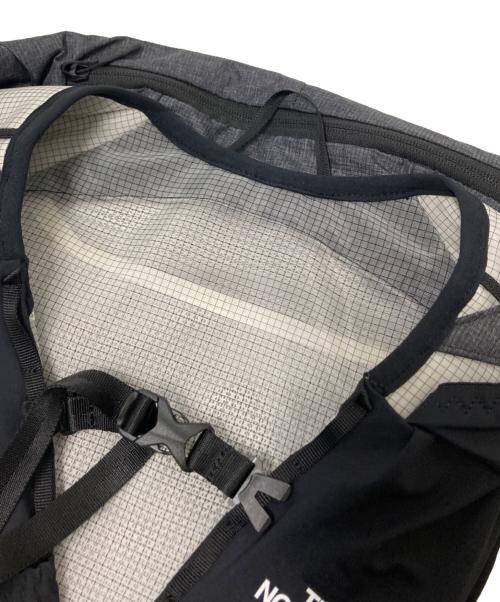 THE NORTH FACE（ザ ノース フェイス）THE NORTH FACE (ザ ノース フェイス) ティーアールロケットバックパック ブラック サイズ:下記参照の古着・服飾アイテム