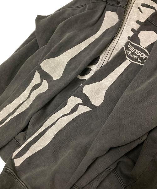 VANSON（バンソン）VANSON (バンソン) ボーンプリントジップパーカー グレー サイズ:Lの古着・服飾アイテム