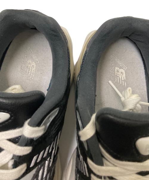 NEW BALANCE（ニューバランス）NEW BALANCE (ニューバランス) ローカットスニーカー グレー×ブラック サイズ:26.5㎝の古着・服飾アイテム