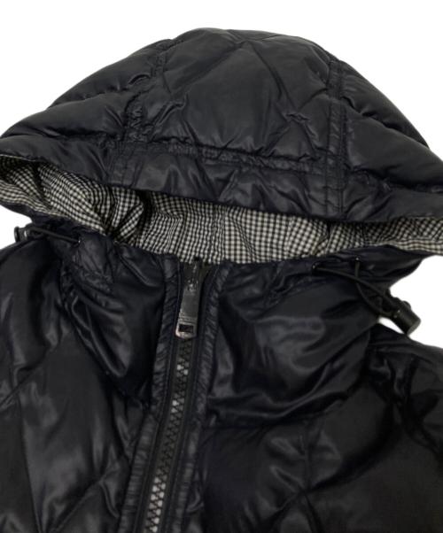 BURBERRY BLACK LABEL（バーバリーブラックレーベル）BURBERRY BLACK LABEL (バーバリーブラックレーベル) リバーシブルダウンジャケット ホワイト×ブラック サイズ:Lの古着・服飾アイテム