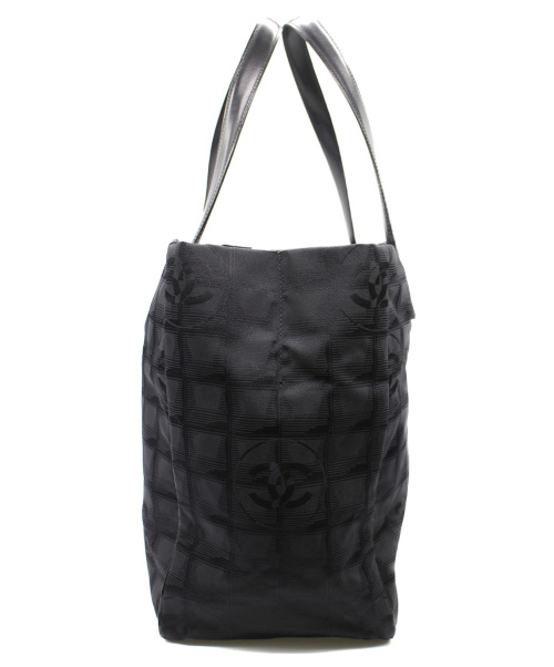 CHANEL（シャネル）CHANEL (シャネル) トートバッグ ブラック ニュートラベルラインMM 10054154の古着・服飾アイテム