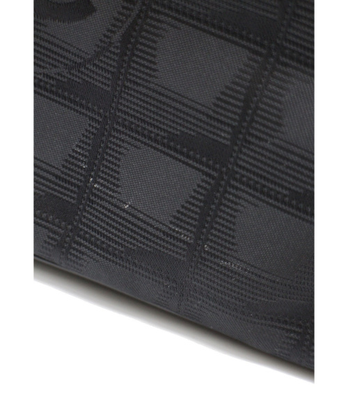 CHANEL（シャネル）CHANEL (シャネル) トートバッグ ブラック ニュートラベルラインMM 10054154の古着・服飾アイテム