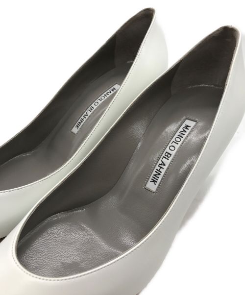 Manolo Blahnik（マノロブラニク）Manolo Blahnik (マノロブラニク) RonHerman (ロンハーマン) KIETTA 別注レザーパンプス　219-0383-0001　ホワイト　 ホワイト サイズ:36の古着・服飾アイテム