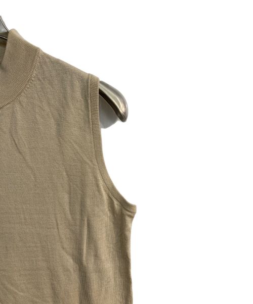 BATONER（バトナ―）BATONER (バトナ―) HIGHTWIST COTTON SILK SLEEVELESS　BN-20SL-031 ベージュ サイズ:1の古着・服飾アイテム