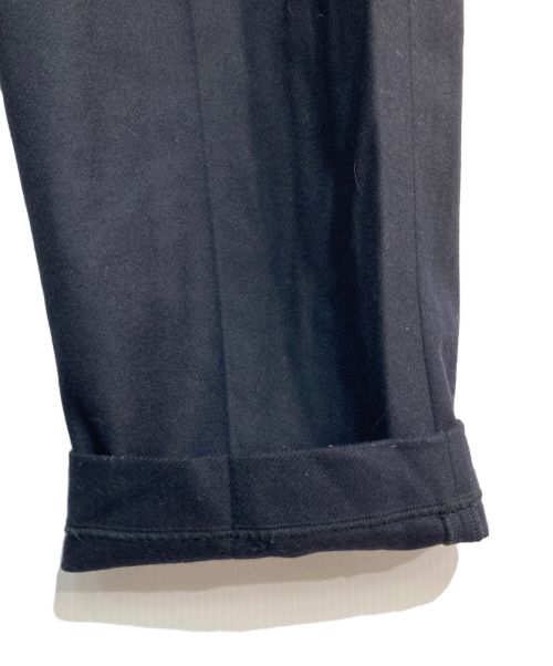 FARAH（ファーラー）FARAH (ファーラー) One Tuck Side Adjustable Pants FR0302-M4001　s ネイビー サイズ:32の古着・服飾アイテム