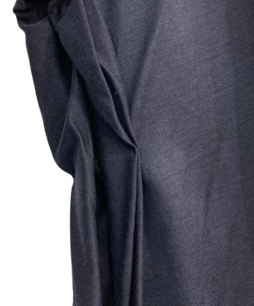 BURBERRY BLUE LABEL（バーバリーロンドンブルーレーベル）BURBERRY BLUE LABEL (バーバリーロンドンブルーレーベル) ノースリーブカットソー ネイビー サイズ:38の古着・服飾アイテム