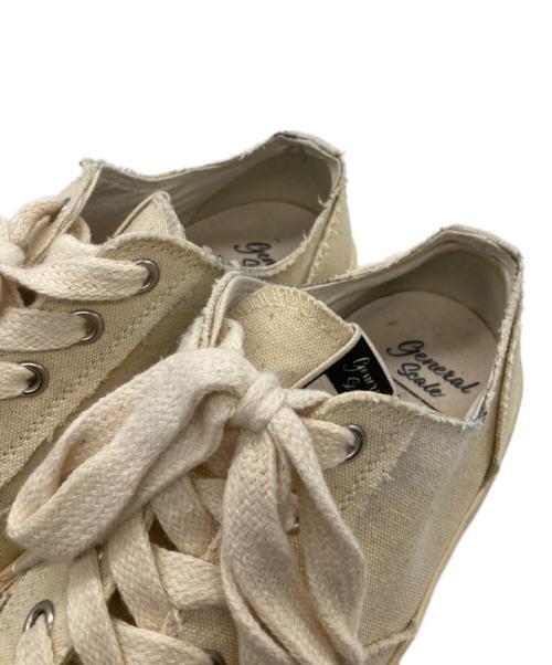 Maison MIHARA YASUHIRO（メゾン ミハラ ヤスヒロ）Maison MIHARA YASUHIRO (メゾン ミハラ ヤスヒロ) PAST Sole 6 - Hole Over-dyed CV Low-top Sneaker　S10FW208 アイボリー サイズ:43の古着・服飾アイテム