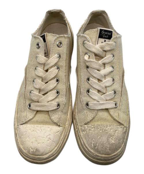 Maison MIHARA YASUHIRO（メゾン ミハラ ヤスヒロ）Maison MIHARA YASUHIRO (メゾン ミハラ ヤスヒロ) PAST Sole 6 - Hole Over-dyed CV Low-top Sneaker　S10FW208 アイボリー サイズ:43の古着・服飾アイテム
