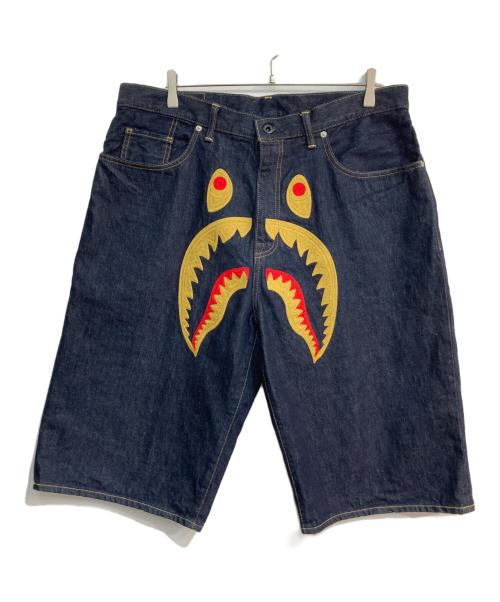 A BATHING APE（ア ベイシング エイプ）A BATHING APE (ア ベイシング エイプ) Shark Denim Shorts　001DSK301002M　シャークデニムショーツ インディゴ サイズ:2XLの古着・服飾アイテム