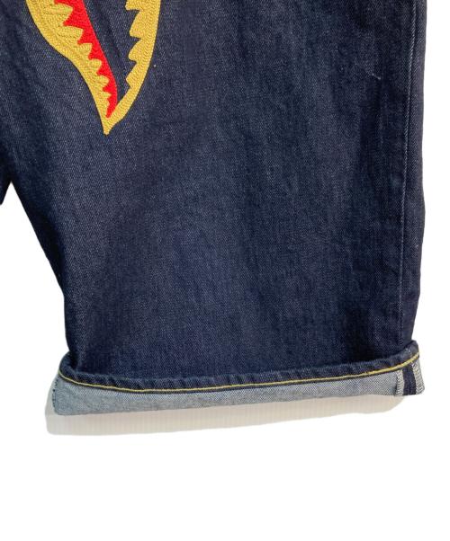 A BATHING APE（ア ベイシング エイプ）A BATHING APE (ア ベイシング エイプ) Shark Denim Shorts　001DSK301002M　シャークデニムショーツ インディゴ サイズ:2XLの古着・服飾アイテム