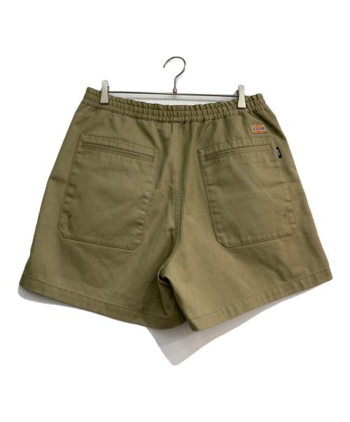 Dickies（ディッキーズ）Dickies (ディッキーズ) MFC STORE (エムエフシーストア) TUCK SHORT WORK PANTS　mfc22s-bt-0006 ベージュ サイズ:Lの古着・服飾アイテム
