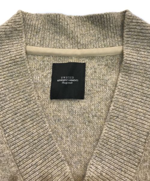UNUSED（アンユーズド）UNUSED (アンユーズド) V-NECK KNIT VEST ベージュ サイズ:2の古着・服飾アイテム