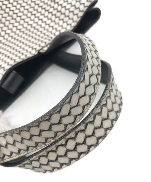 HIROKO HAYASHI（ヒロコ ハヤシ）HIROKO HAYASHI (ヒロコ ハヤシ) オッティカハンドバッグ ホワイト×ブラック サイズ:-の古着・服飾アイテム